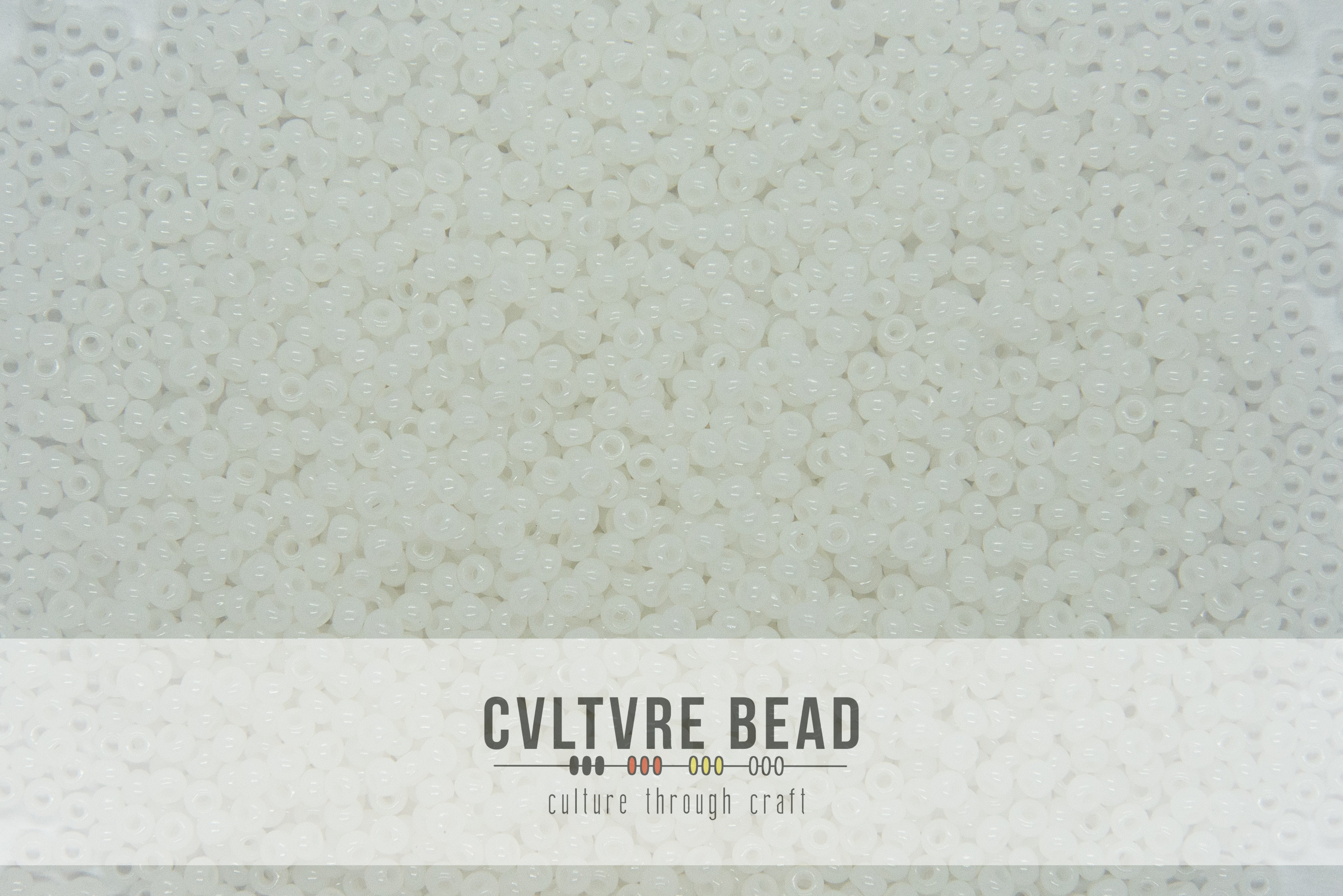 Czech Seedbead 11/0 Alabaster - 18g hank